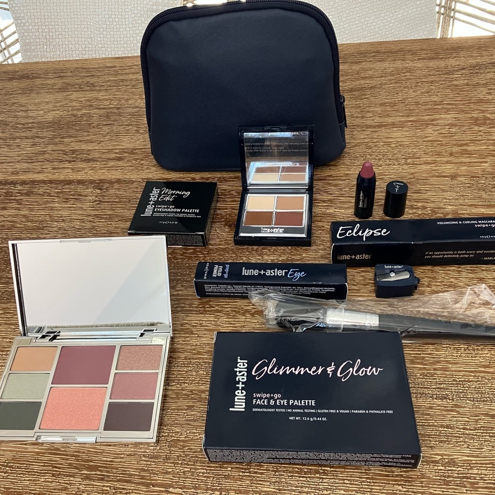 New In Box- Lune+Aster 9-Piece Full Makeup Set